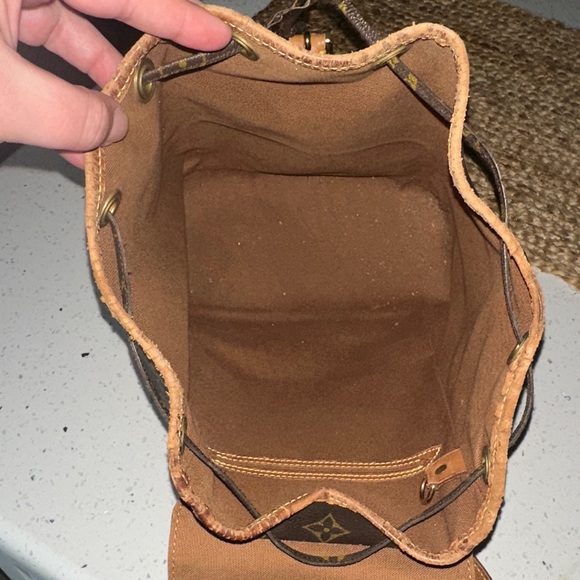 Louis Vuitton Backpack - Picture 16 of 16